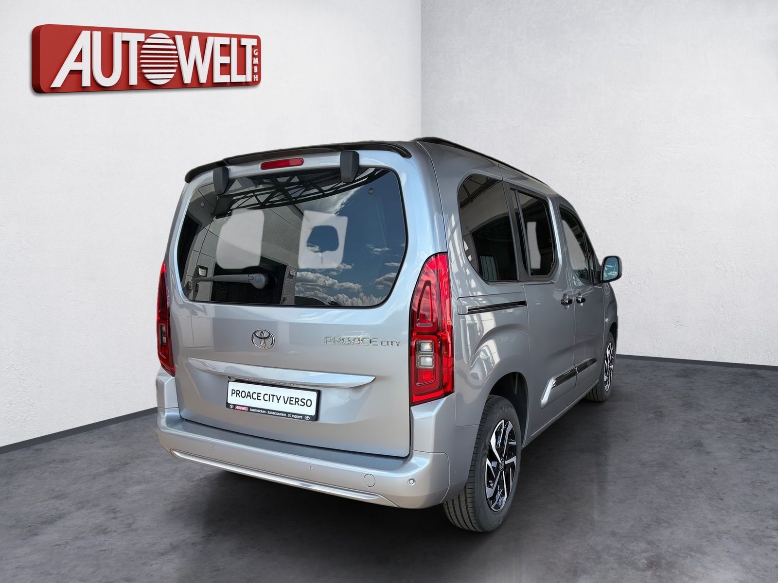 Fahrzeugabbildung Toyota Proace City Verso 1.2 L1 Teamplayer KlimaA,LED