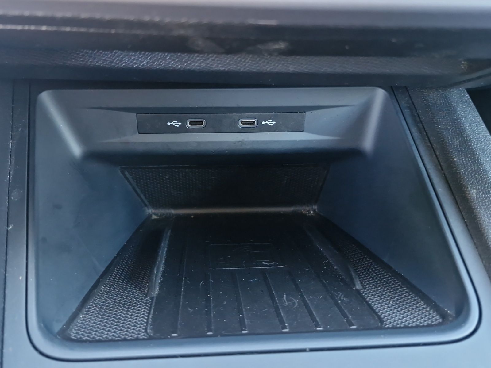 Fahrzeugabbildung SEAT Leon ST FR 1.5 TSI LED Navi AHK VC SHZ RFK