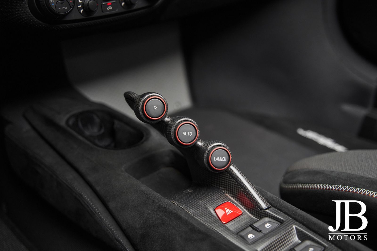 Fahrzeugabbildung Ferrari 488 Pista Spider Tailormade Special Carbon Lift