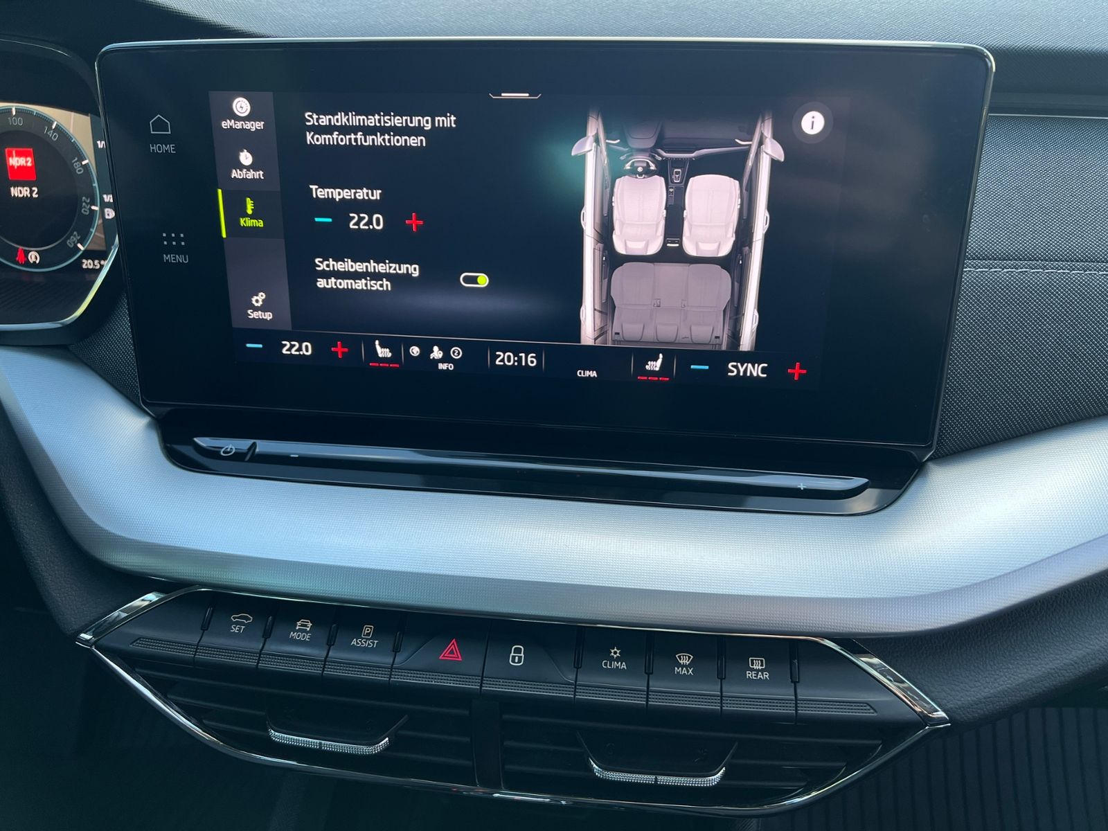 Fahrzeugabbildung SKODA Octavia III Combi iV Style 1.4 Hybrid DSG *LED,