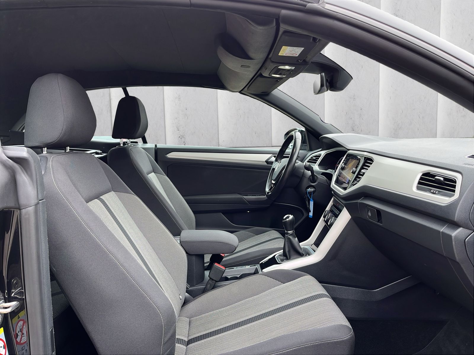 Fahrzeugabbildung Volkswagen T-Roc 1.0 TSI*Cabrio*Navi*PDC*SHZ*