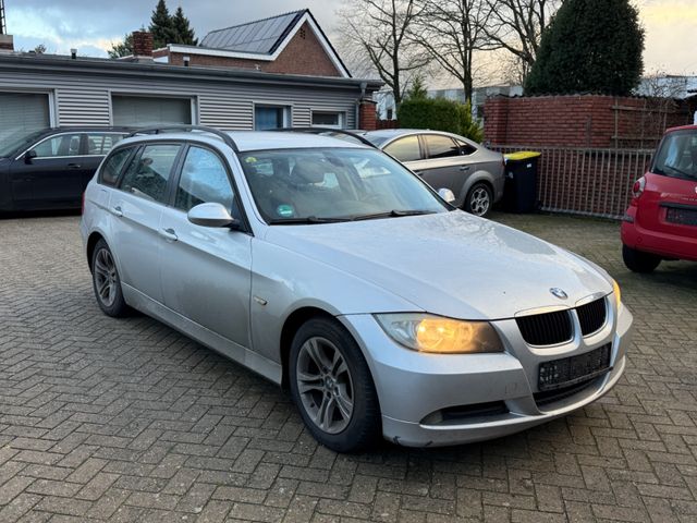 BMW 320d*AUTOMATIK*LEDER*NAVI***