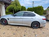 Alfa Romeo Giulia 2.9 V6 Bi-Turbo 375 kW AT8 Quadrifogl... - Alfa Romeo Giulia V6 Gebrauchtwagen