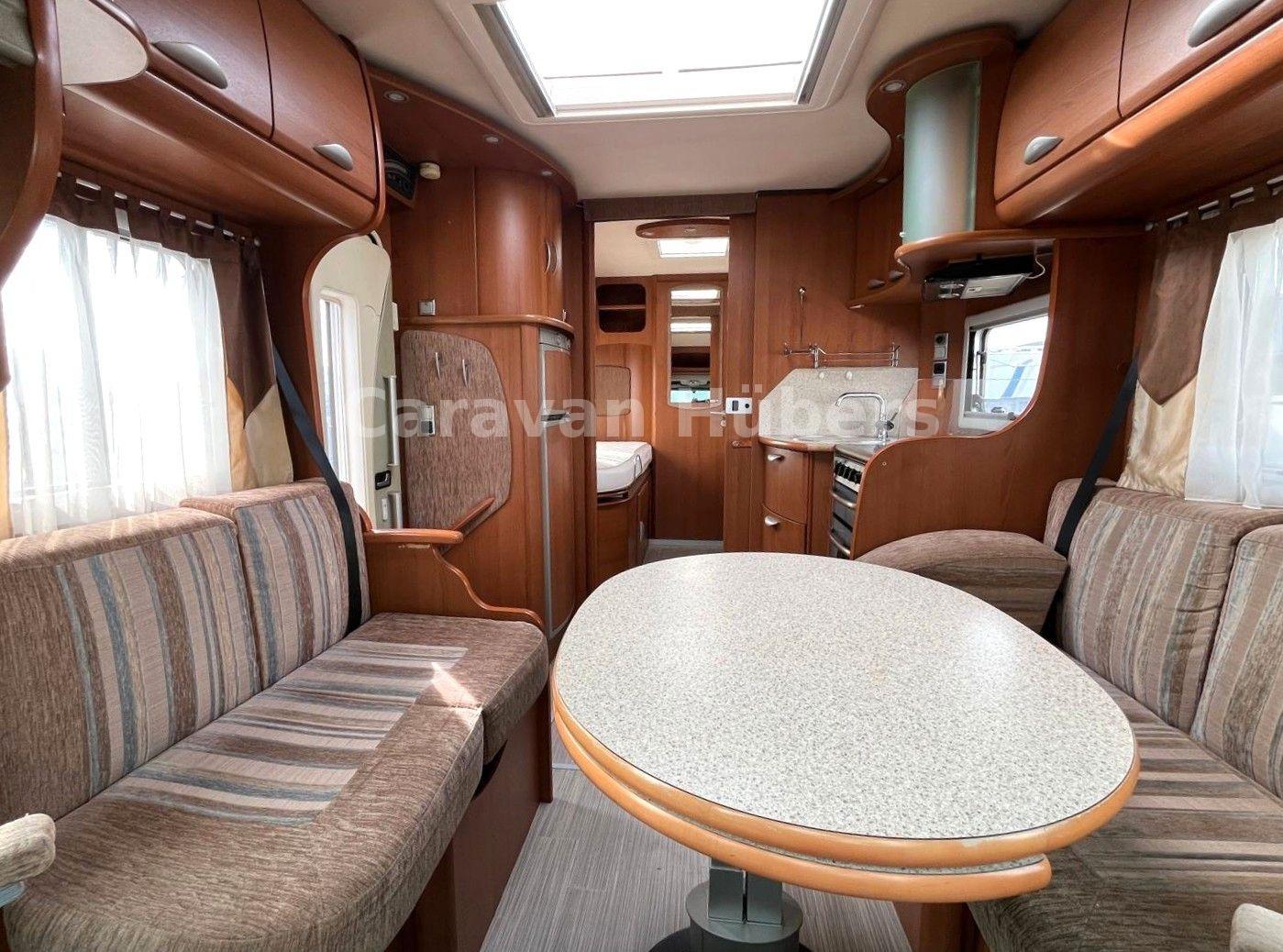 Pilote Exploratuer 715 XFJ - Einzelbetten - Heckbad -