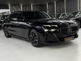 BMW 740 d xDrive M Sport PRO SKY-LOUNGE/WERKGARANTIE - BMW 740: Automatik