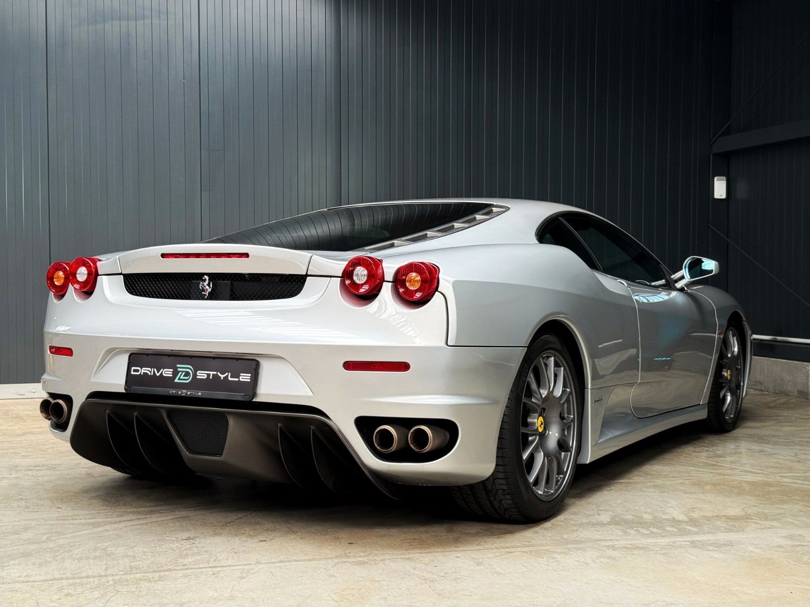 Fahrzeugabbildung Ferrari F430 F1 + Argento Nürburgring + Innen Blue Scuro