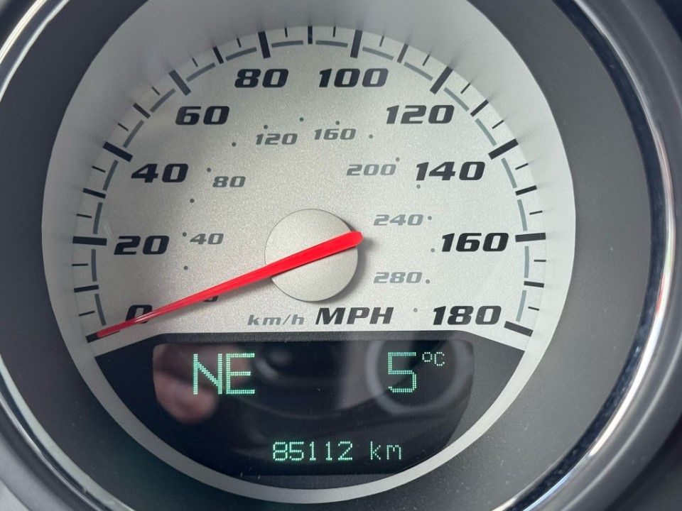 Fahrzeugabbildung Dodge Challenger 6.1 SRT-8 First Edition 85TKM
