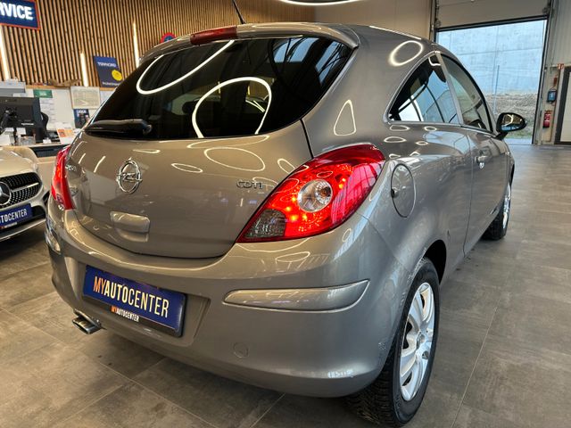 Opel Corsa D Satellite