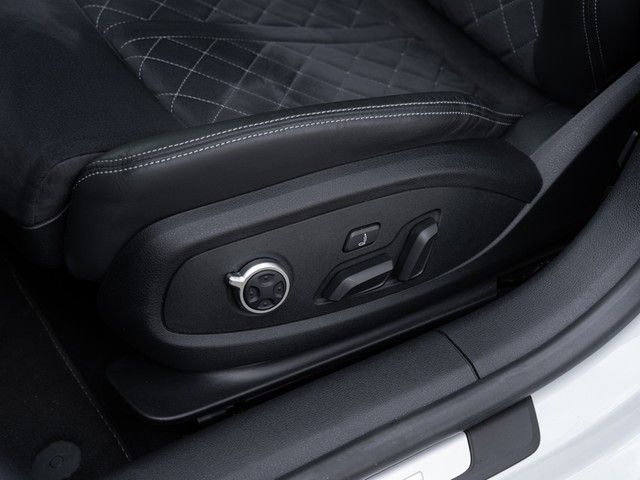 A5 Spb. 40 TFSI quattro S line LASER+PANO+NAVI