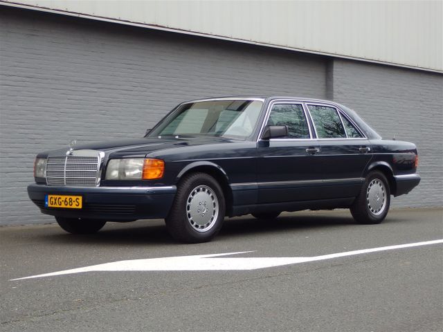 Mercedes-Benz 300SE (Rostfrei & Leder Innenausstattung)