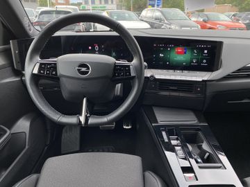 Bild 12 Opel Astra GS ST AT8/NAVI/SHZ+LHZ/PDC vo+hi+360Cam