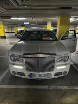 Chrysler Crysler 3000c mit Ersatz komplett reifen 22 - Chrysler: M300