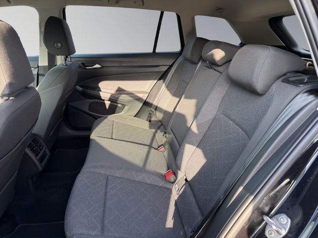 Golf VIII Variant 2.0 TDI Life DSG AHK ACC LED