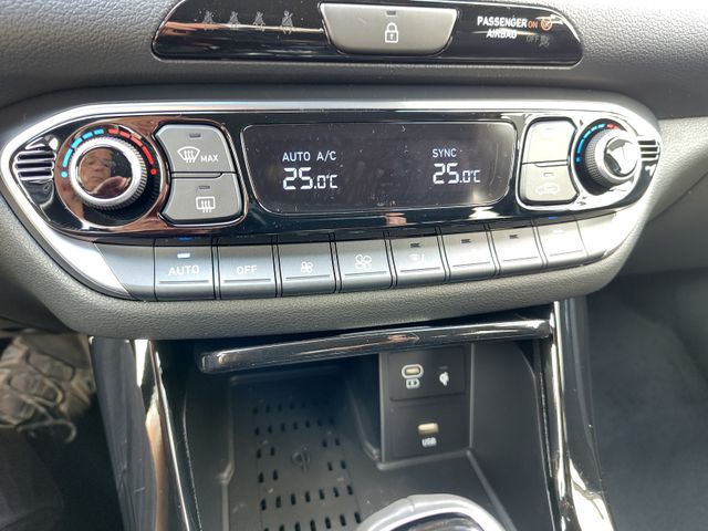 Hyundai i30 1.0 T-GDI Advantage Kamera Navi Tempomat