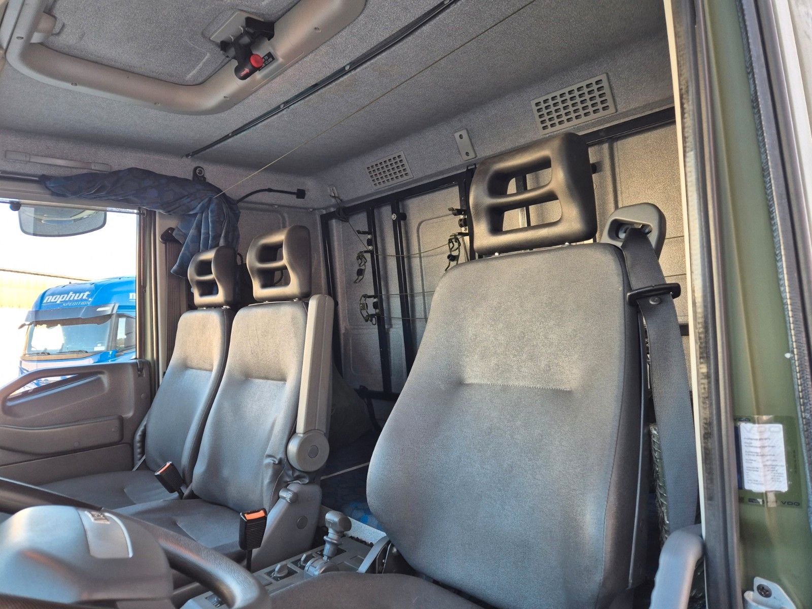 Fahrzeugabbildung Iveco Eurocargo 100E22 4x4 Pritsche