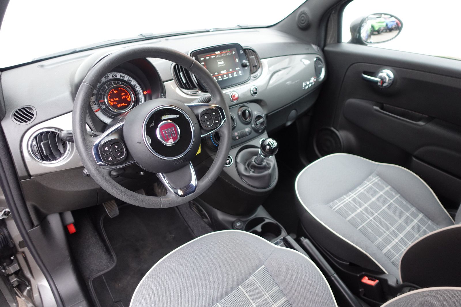 Fahrzeugabbildung Fiat 500C Cabrio Lounge 1.0Mild Hybrid,Einparkhilfe