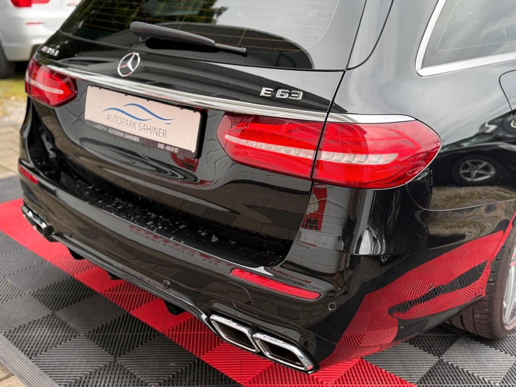 Mercedes-Benz E 63 AMG