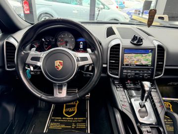 Porsche Cayenne - 11