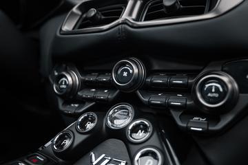 2023 Aston Martin V12 VANTAGE 缩略图 17