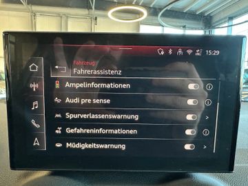 Audi Q2 35 TFSI S line *1. Hand*Klima*Navi*LED*PDC*BT