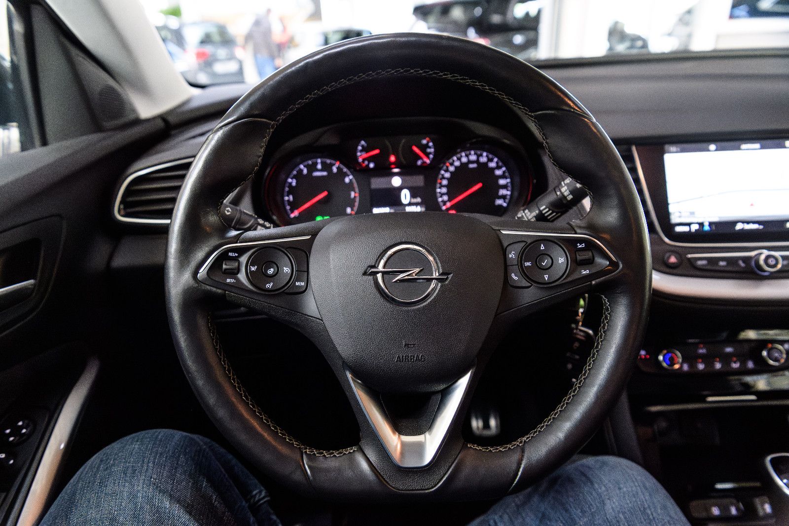 Fahrzeugabbildung Opel Grandland X /Navi+AHK+LED+Grip-Control+SH