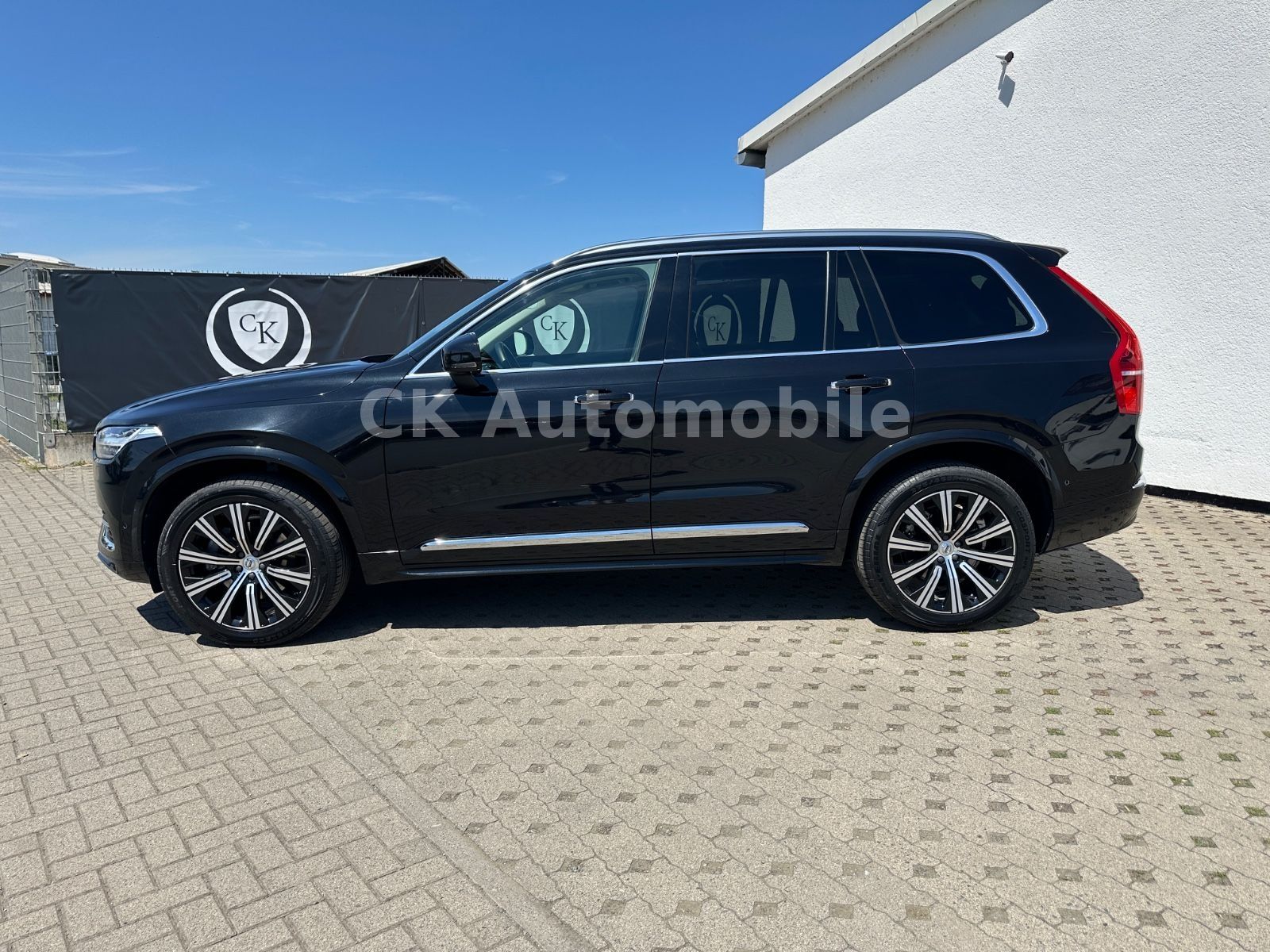 Fahrzeugabbildung Volvo XC90 B5 Plus Bright AWD 7Sitze/Navi/Pano/360°Kam