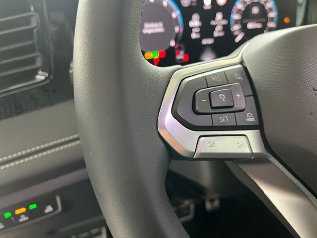Fahrzeugabbildung Volkswagen Tiguan 1.5 eTSI DSG GOAL NAVI GJR AHK KAMERA