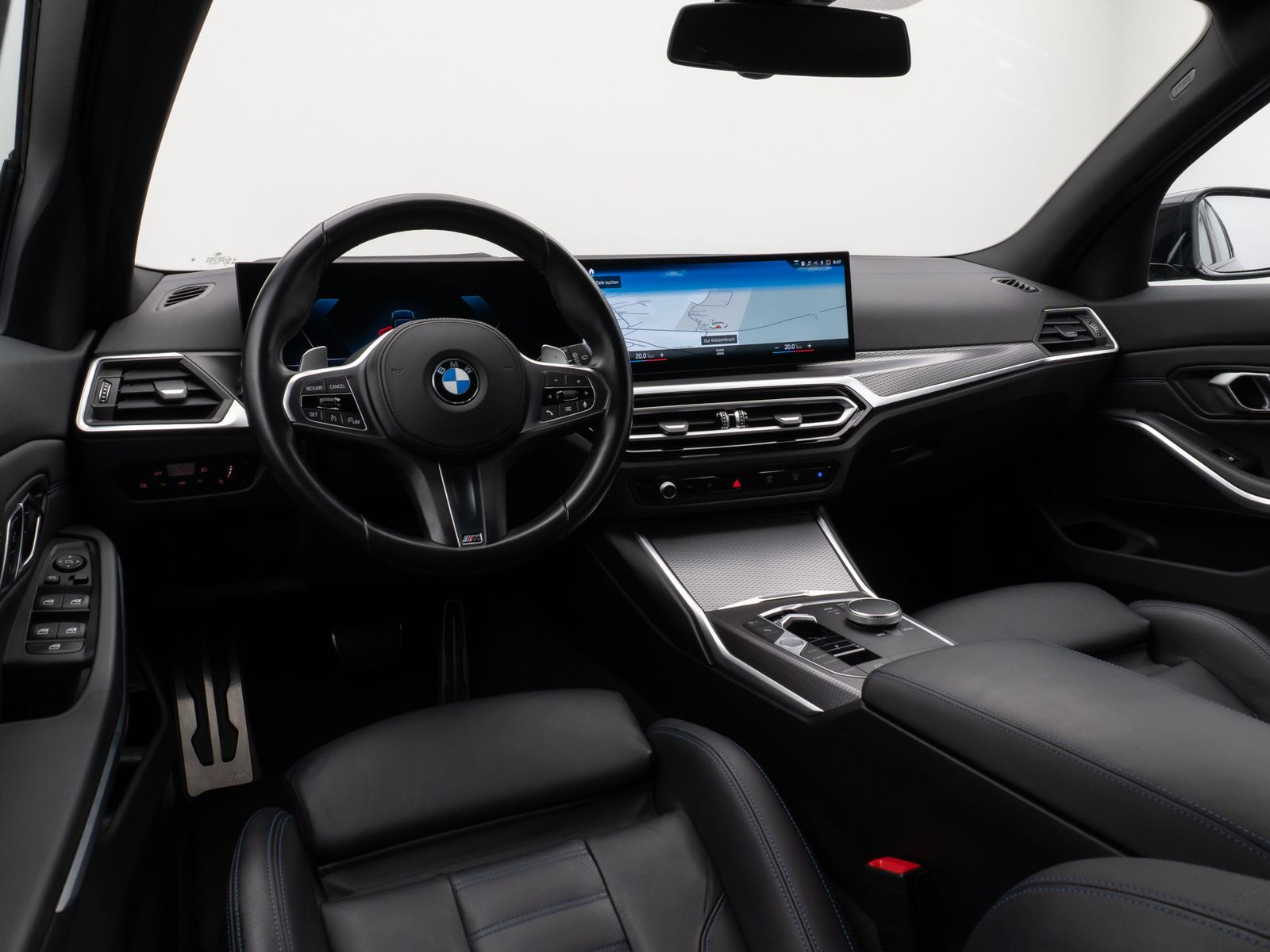 Fahrzeugabbildung BMW 318d M Sport DAB HUD CockPitPro Lordos PDC Leder