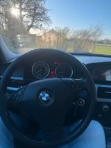 BMW Ich verkaufe bmw 525d mit Hubraum 3.0 - BMW 525 mit Diesel-Antrieb: 525i
