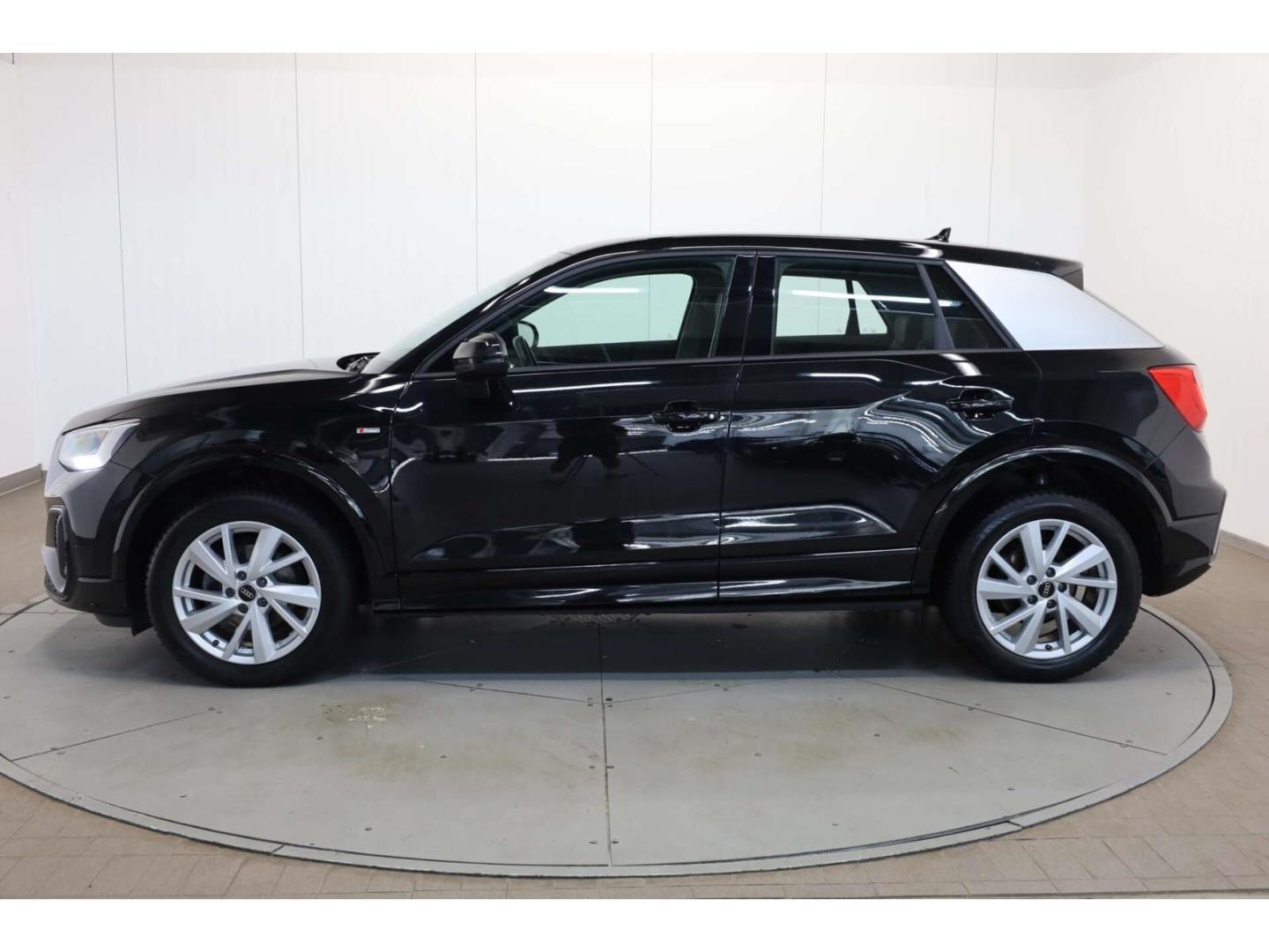 Audi Q2 35 TFSI S line, миниатюра 4