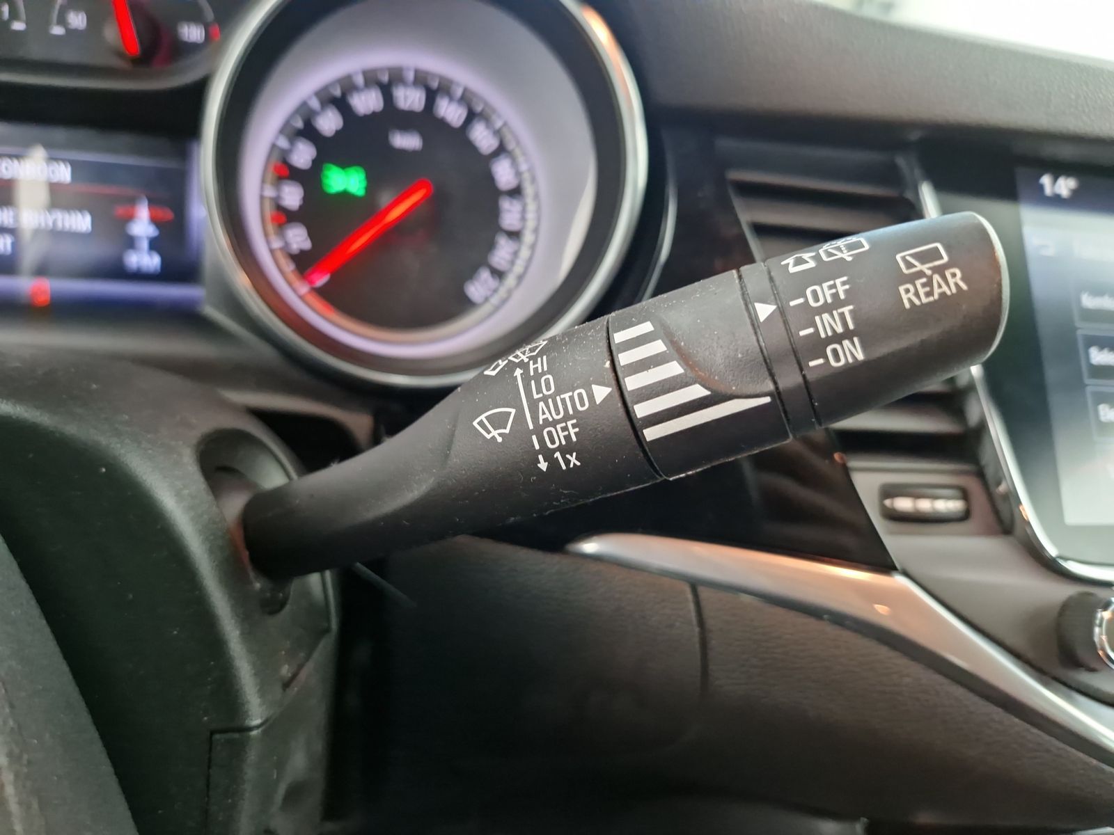 OPEL Astra Sports Tourer 1.4 Turbo Dynamic AHK Kamera – Bild 31