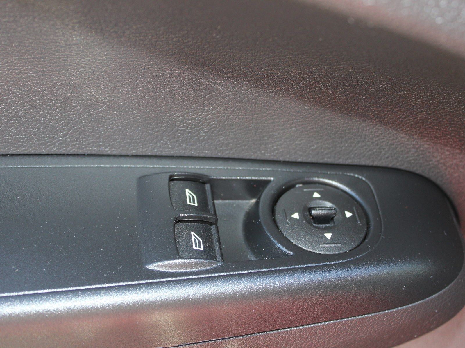Fahrzeugabbildung Ford Transit Courier Trend 1,5 TDCi