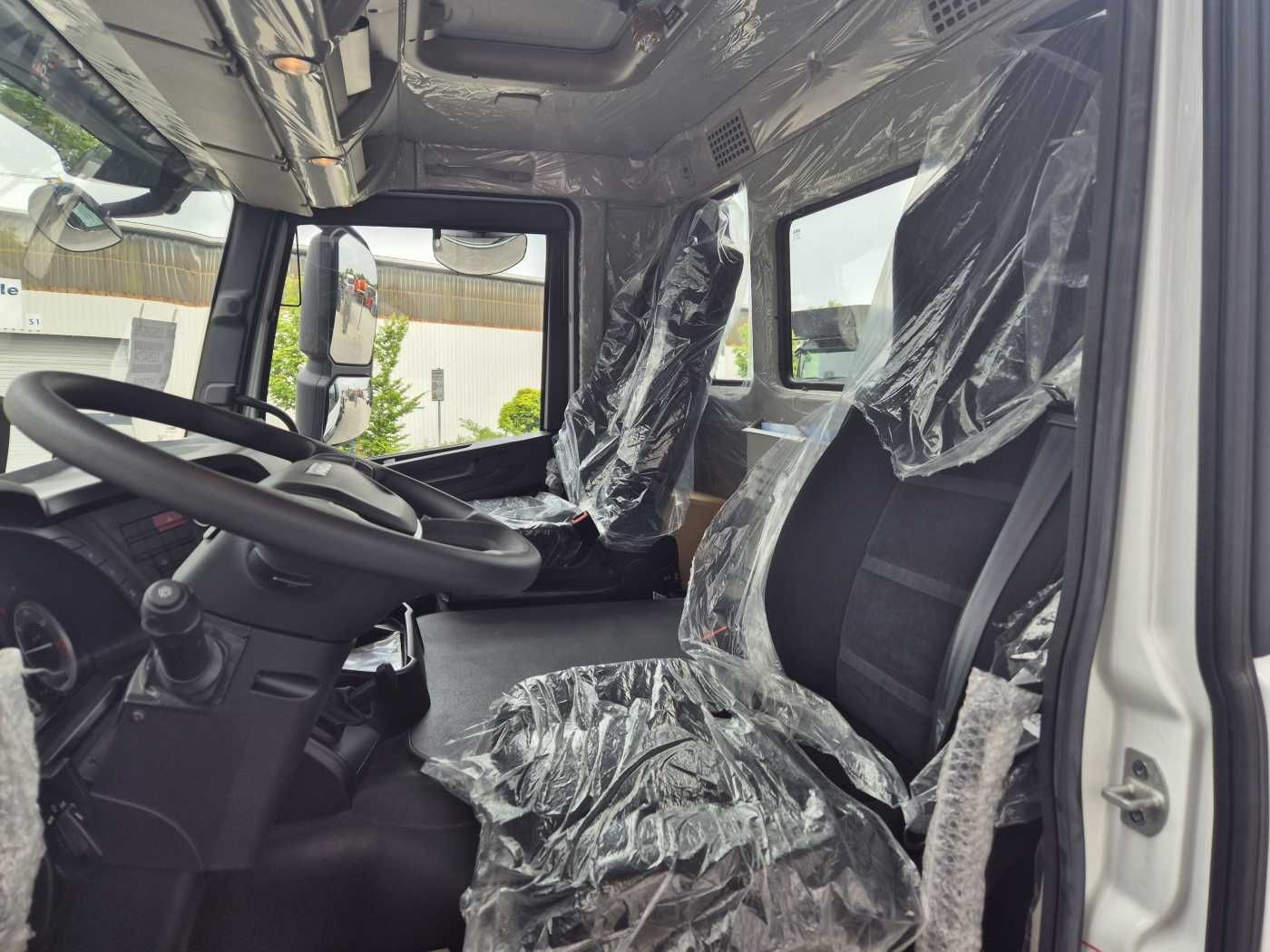 Fahrzeugabbildung Iveco X-Way AD200X42/P HR OFF Hiab X-HIDUO 118E-3 Funk