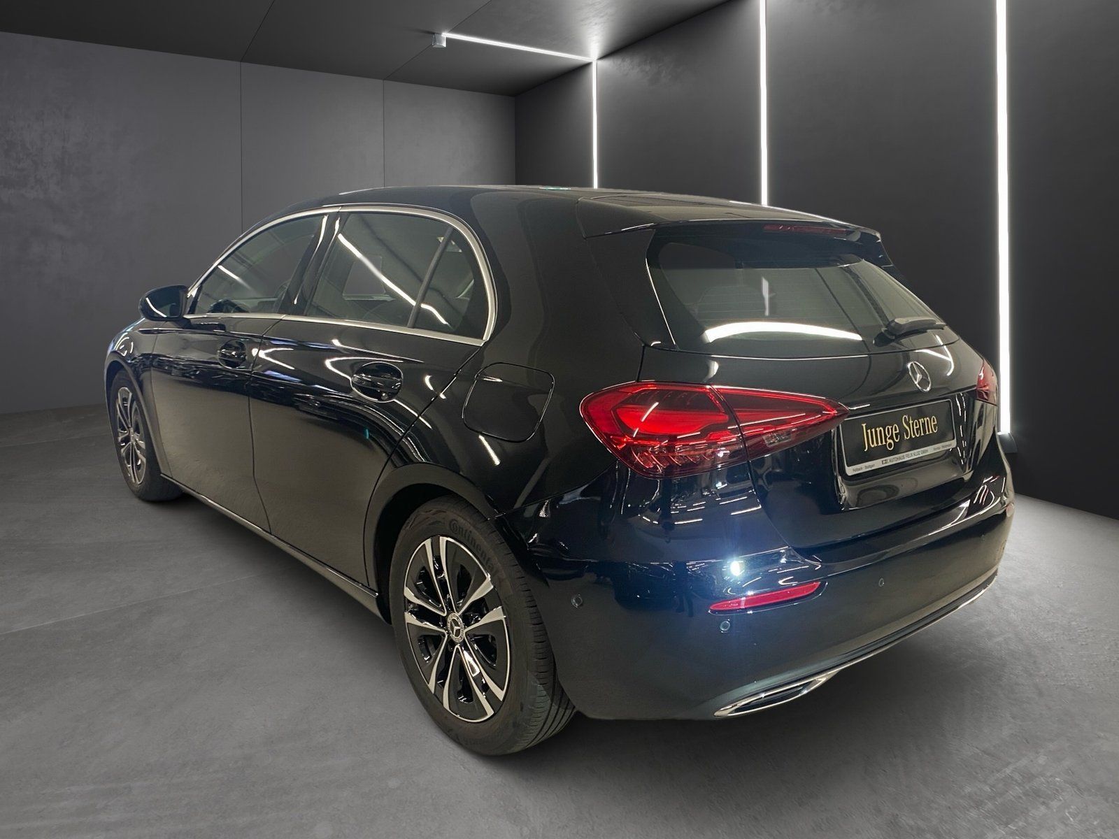 Fahrzeugabbildung Mercedes-Benz A 180 Progressive *LED*Kamera*MBUX*PDC*SHZ*7GDCT