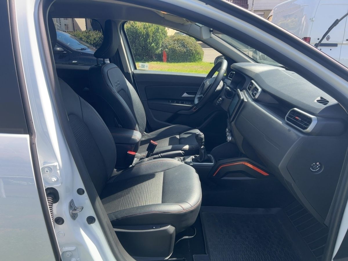 Fahrzeugabbildung Dacia Duster Extreme Blue dCi 115 4x4