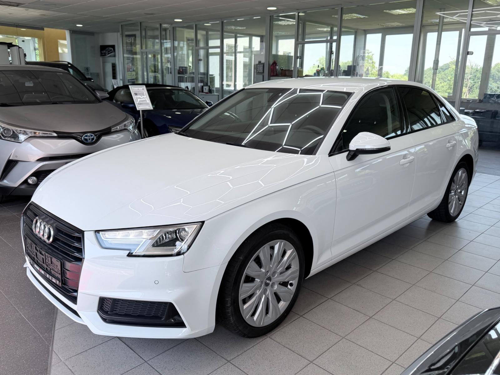 Audi A4 Lim. 40 TDI sport XENON VIRTUAL NAVI AHK PDC