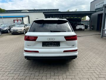 Audi Q7 - 6