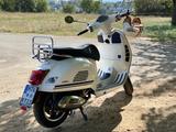 Vespa 300 GTS YACHT CLUB // NUR 4000 KM WIE NEU !!!! - VESPA GTS