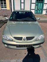 Renault Megane Authentique 1.6 16V Authentique - Renault aus 2002: Authentique