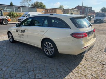 Mercedes E 200 - 6