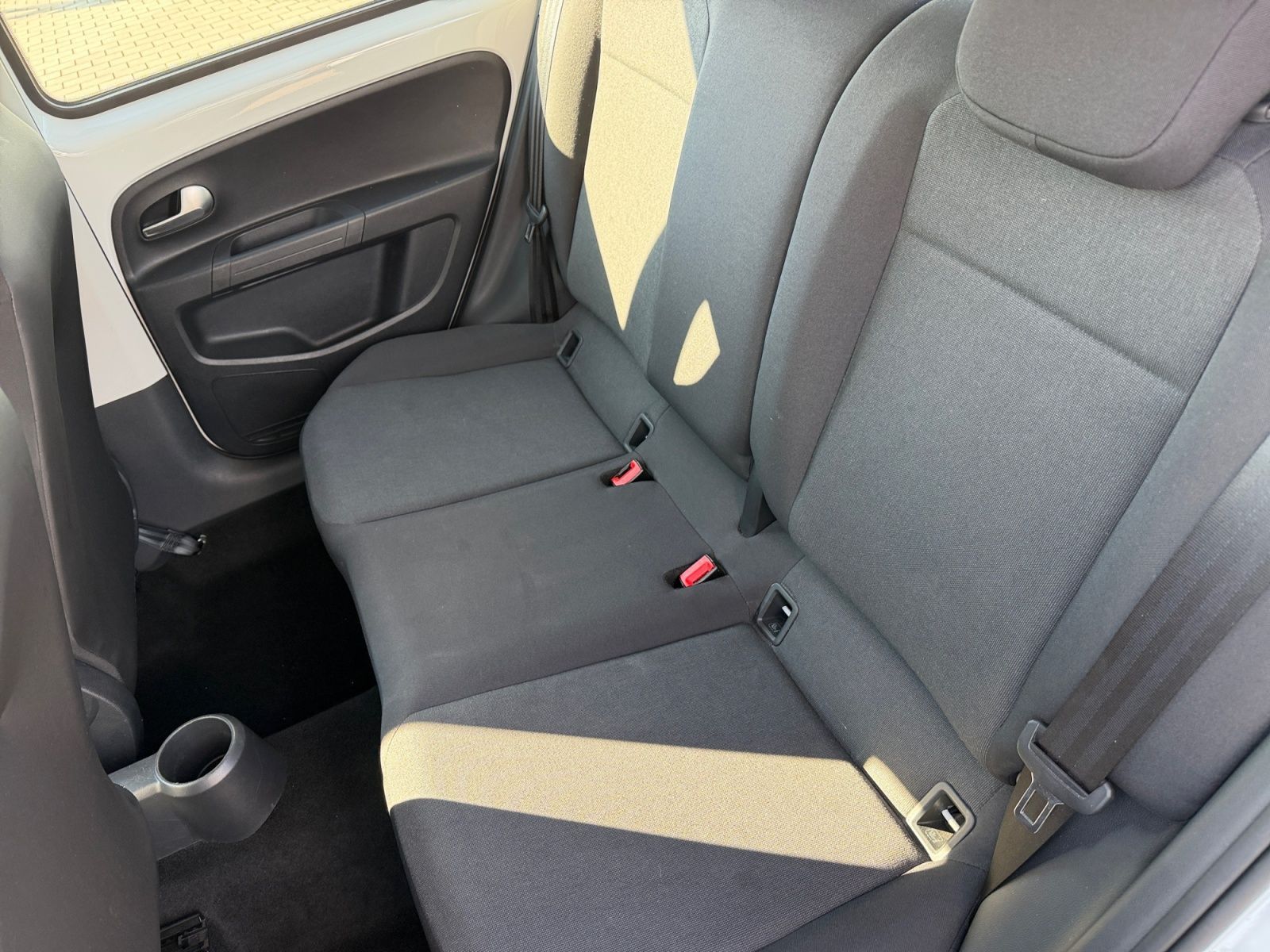 Volkswagen up! - Bild 14