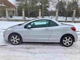 Peugeot 207 CC Platinum Cabriolet - Peugeot 207 in Leipzig