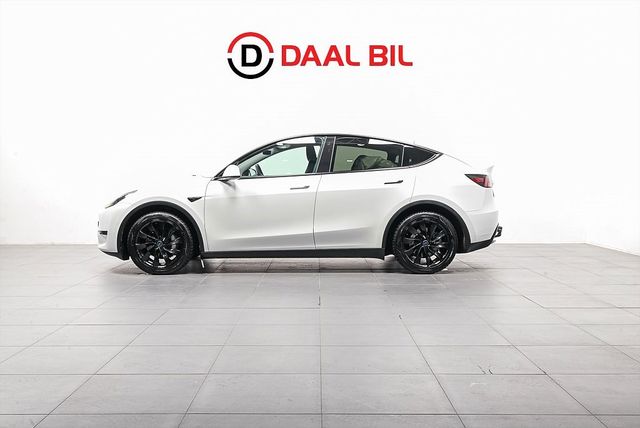 Tesla Model Y LONG RANGE AWD 514HP E-HEAT TBAR VAT