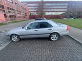 Mercedes-Benz Mercedes w202 c180 Automtik H -Kennzeichen - Mercedes-Benz C 180: W202