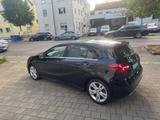Mercedes-Benz A 160 A-KLASSE A 160:LEDER:PDC:GARANTIE: - Mercedes-Benz A 160 mit Benzin-Antrieb