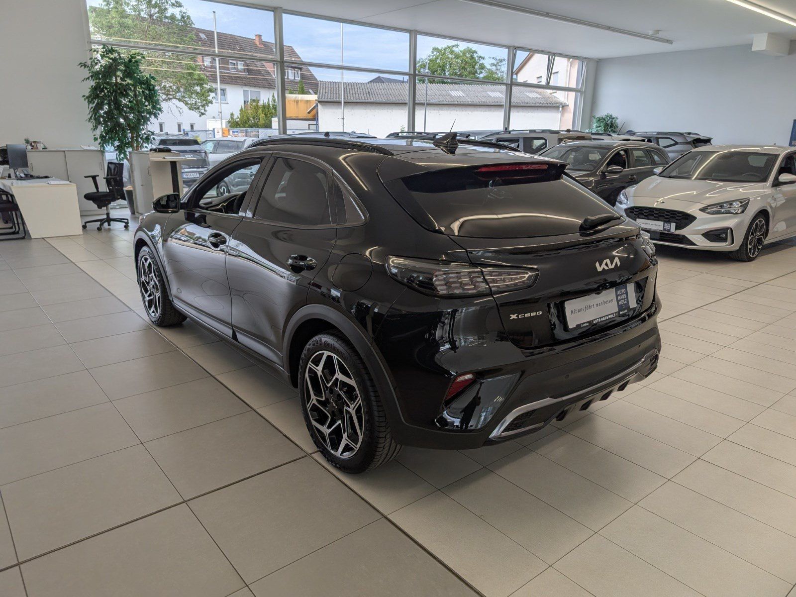 KIA XCeed  1.6 T-GDI 180 DCT7 GT-Line Leder – Bild 2