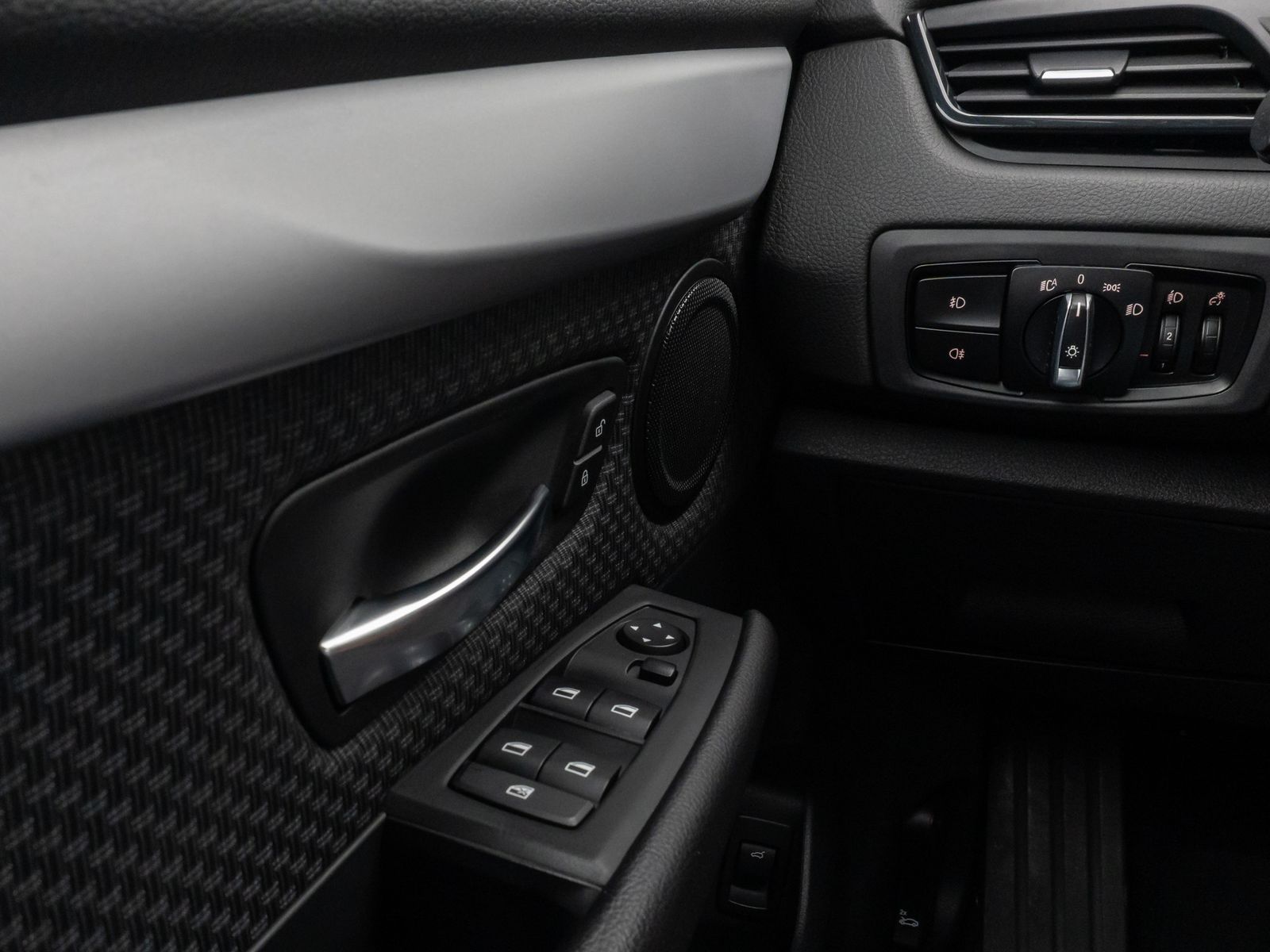 Fahrzeugabbildung BMW 218i Active Tourer Navi Sitzhz Geschwindigkeitsr