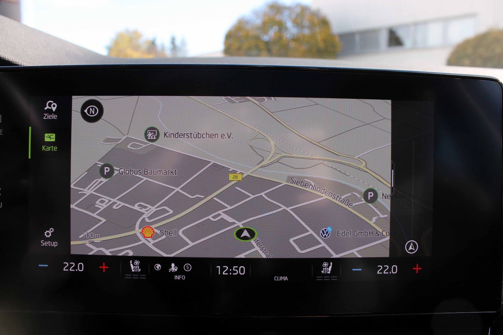 Fahrzeugabbildung SKODA Octavia Combi Style 2.0TDI DSG AHK PANO KAM HUD