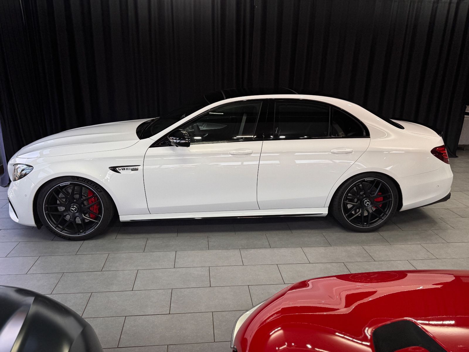 Fahrzeugabbildung Mercedes-Benz E 63 S AMG 4Matic+|AMG DRIVER|BURMESTER|TV|VOLL