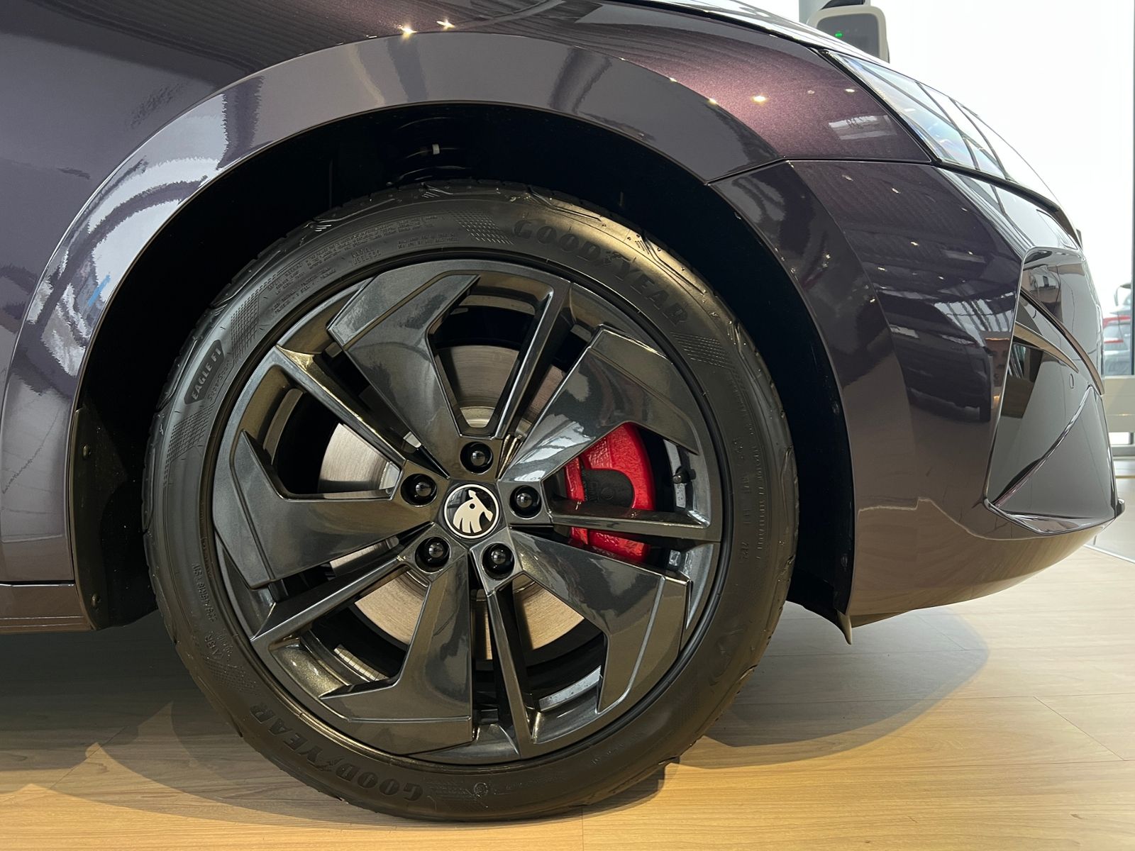 Fahrzeugabbildung SKODA Octavia Combi RS 2.0 TSI DSG *Panorama, AHK, Ind